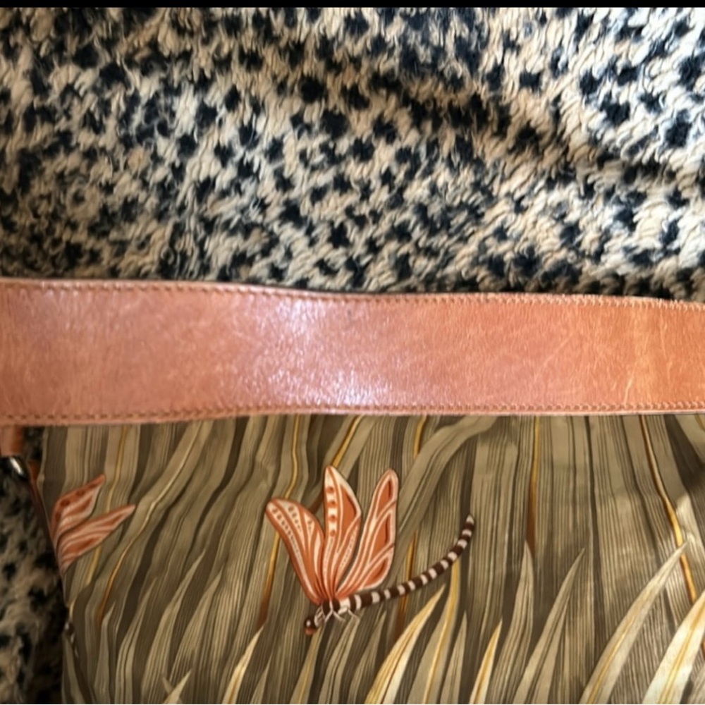 VGUC Salvatore Ferragamo nylon & leather jungle print large shoulder hobo bag - Picture 8 of 17